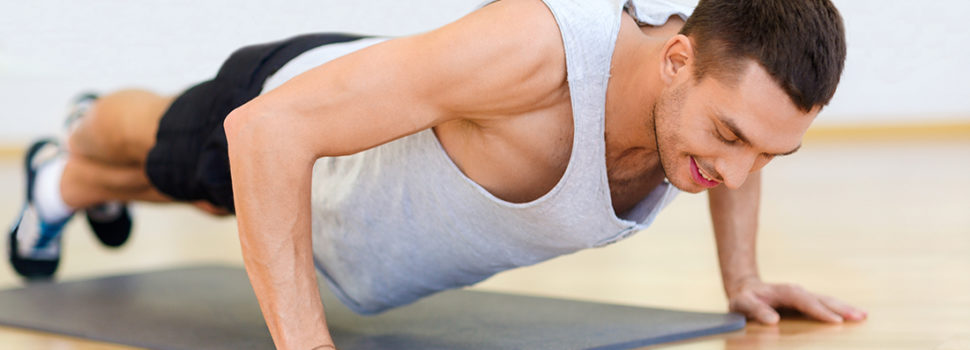 Trois exercices pour muscler les bras sans altères