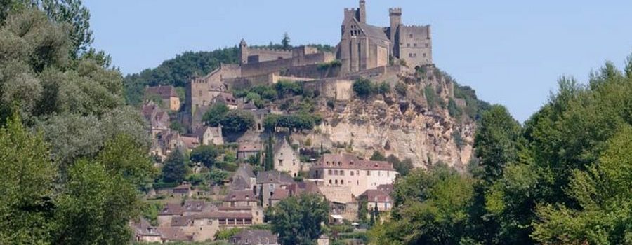 Descente en canoë sur la Dordogne en famille : pourquoi pas ?